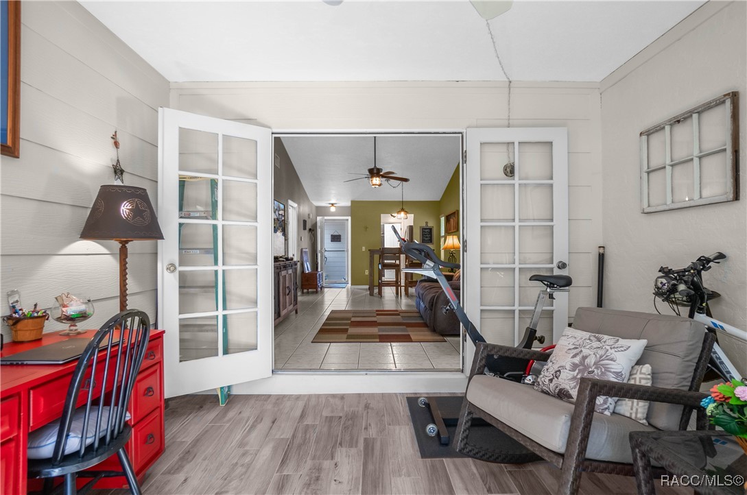 240 E Glassboro Court 4A