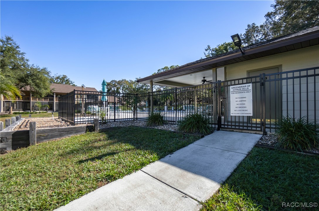 240 E Glassboro Court 4A