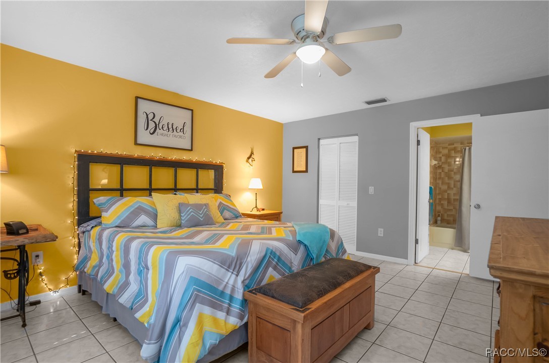 240 E Glassboro Court 4A