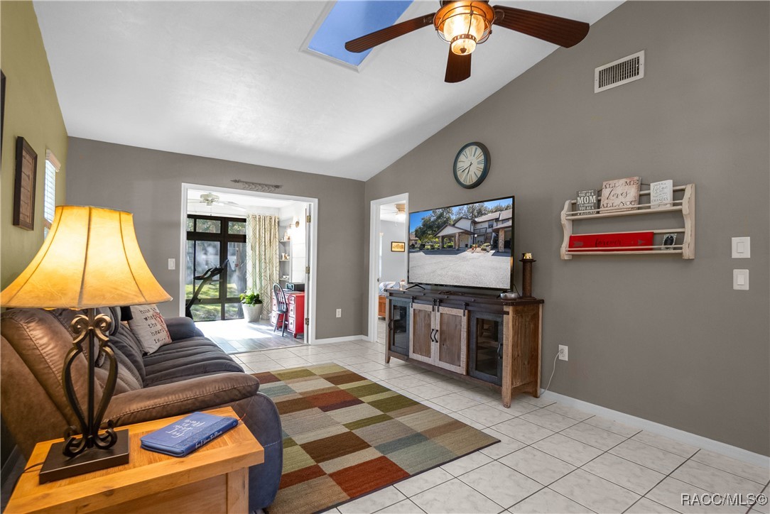 240 E Glassboro Court 4A