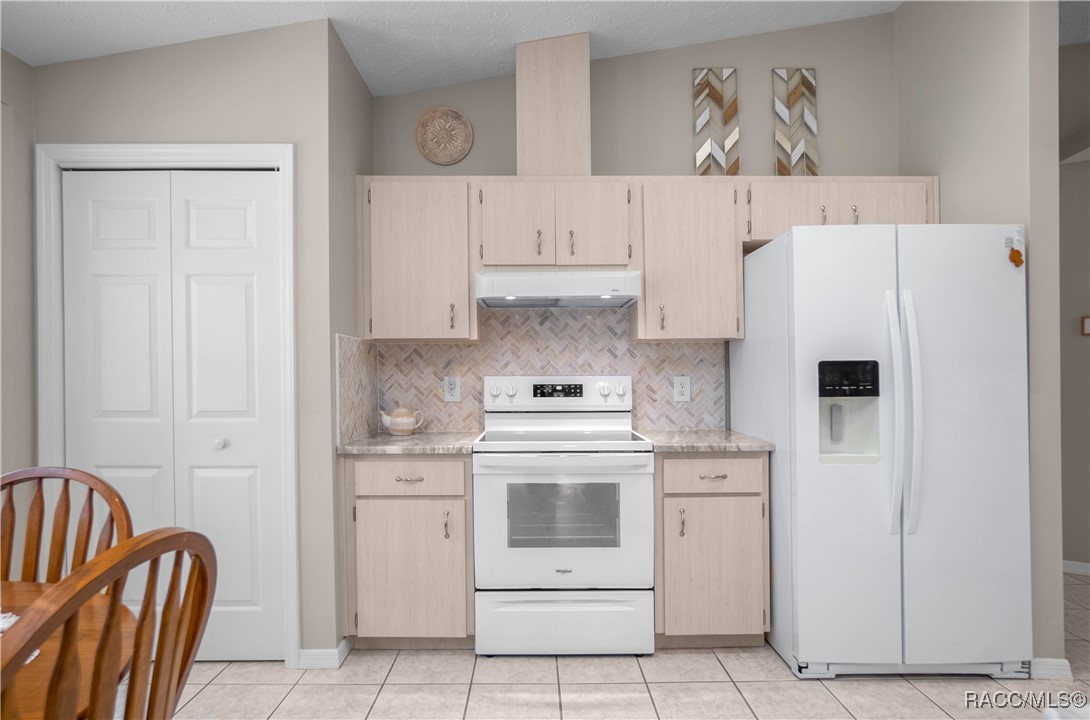 3216 S Franklin Terrace