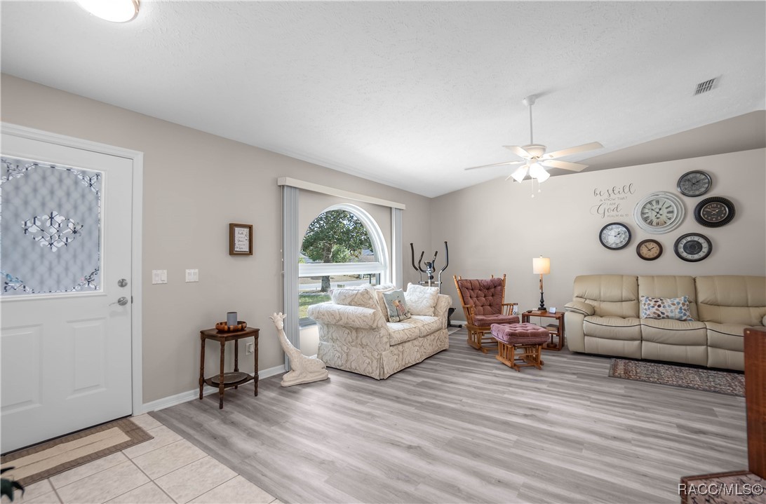 3216 S Franklin Terrace