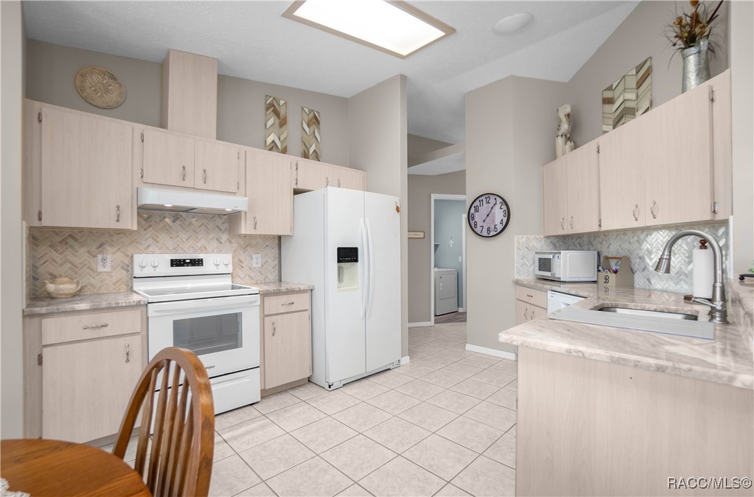 3216 S Franklin Terrace