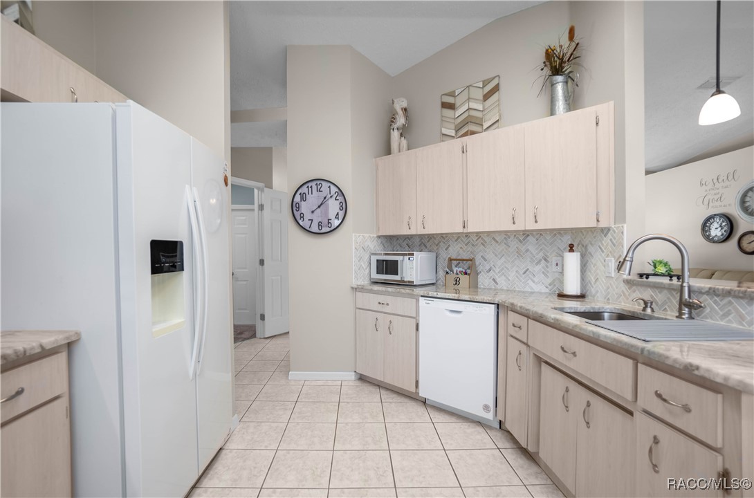 3216 S Franklin Terrace