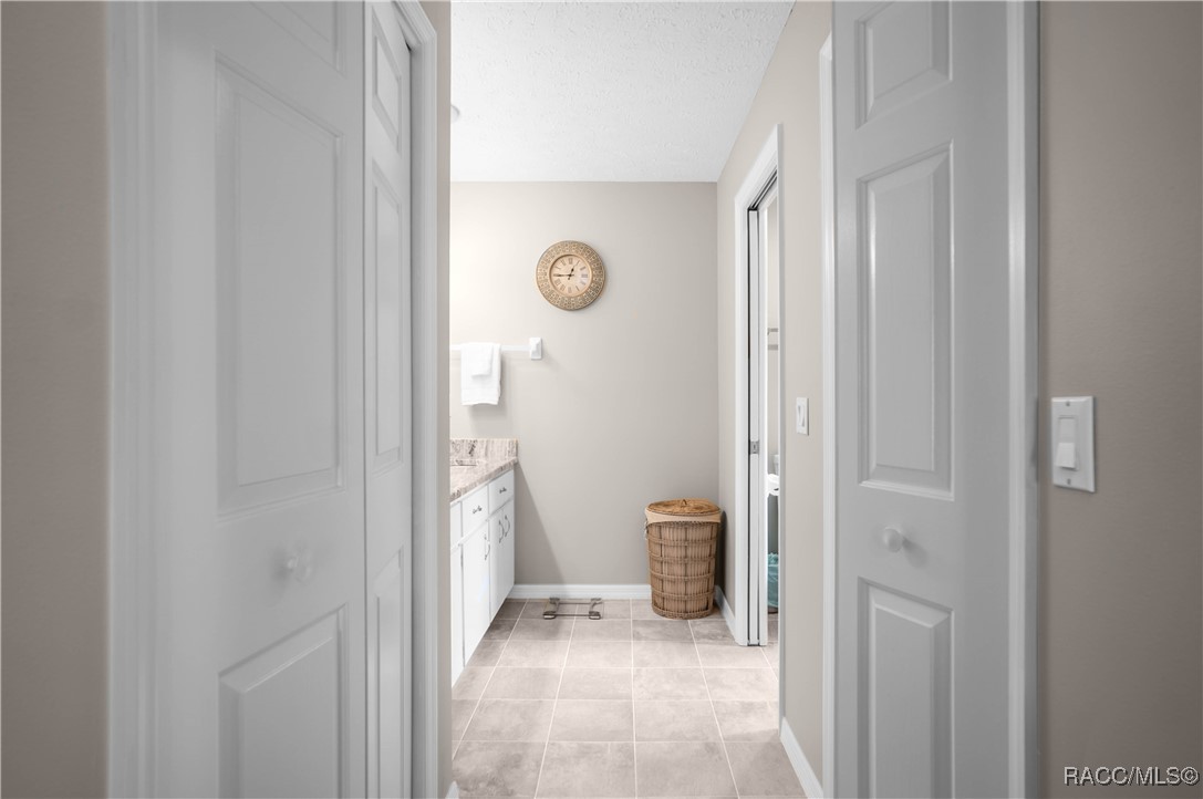 3216 S Franklin Terrace