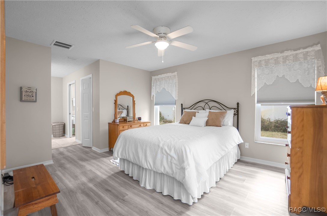 3216 S Franklin Terrace