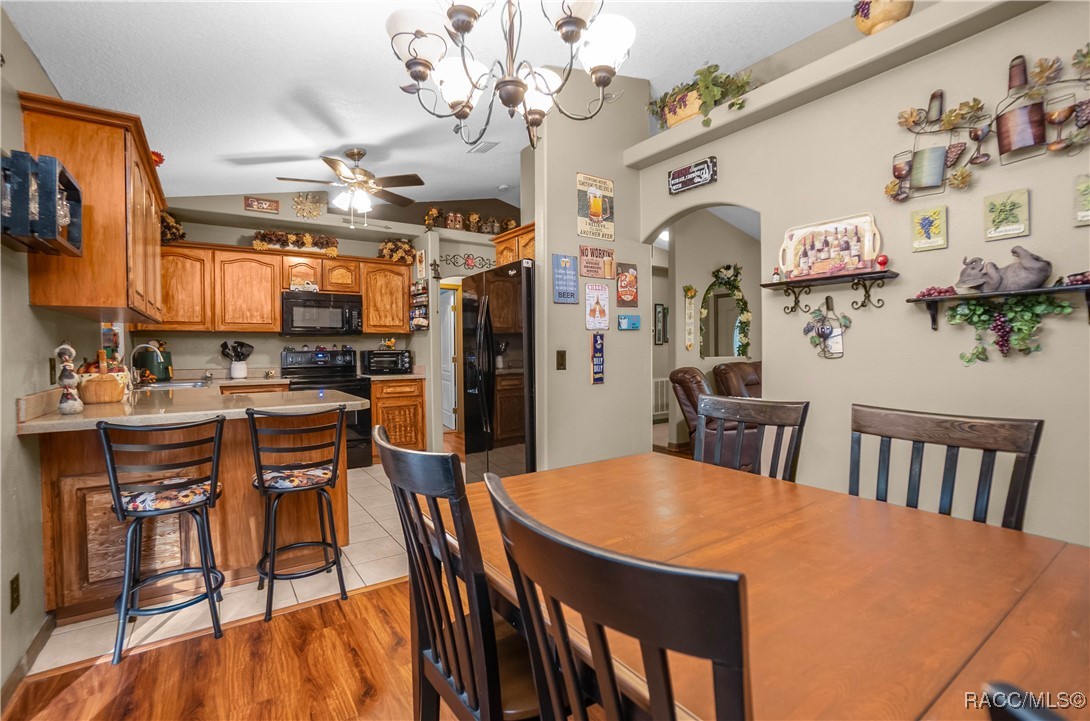 3384 E Murray Street