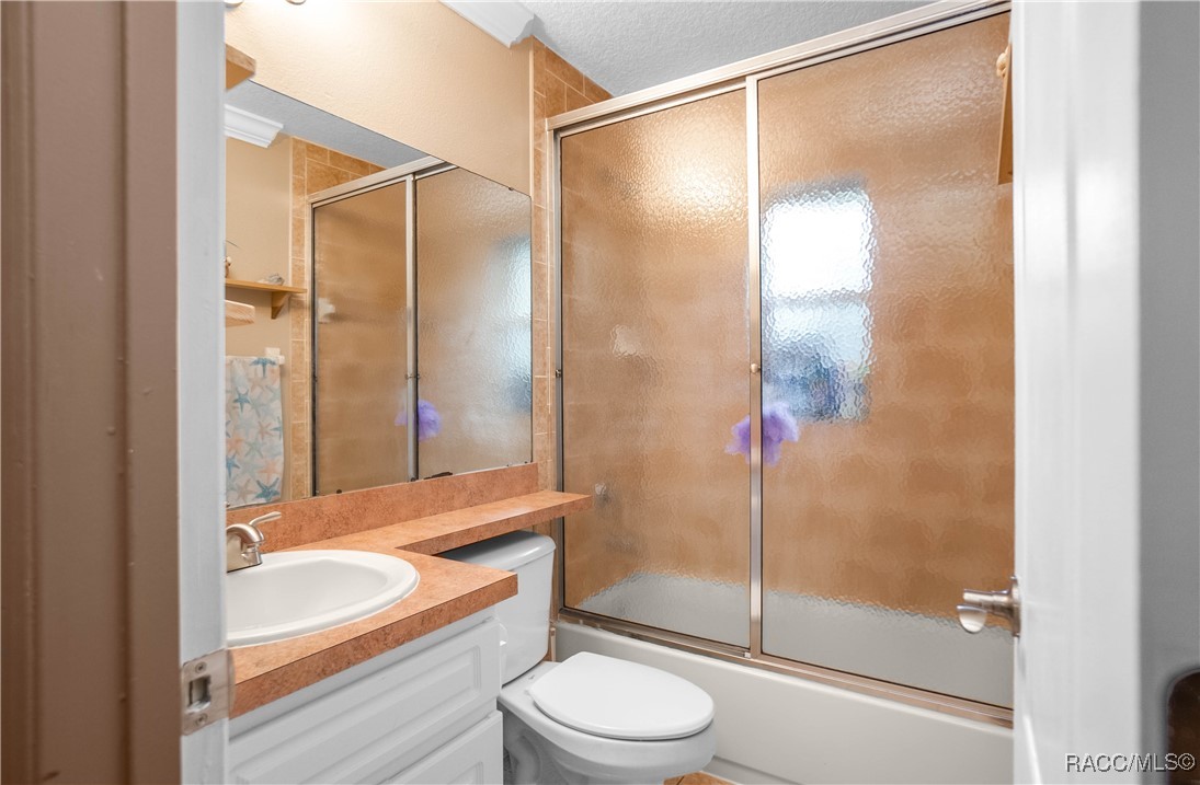 3384 E Murray Street