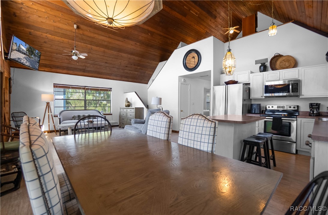 16490 SW Indiana Avenue