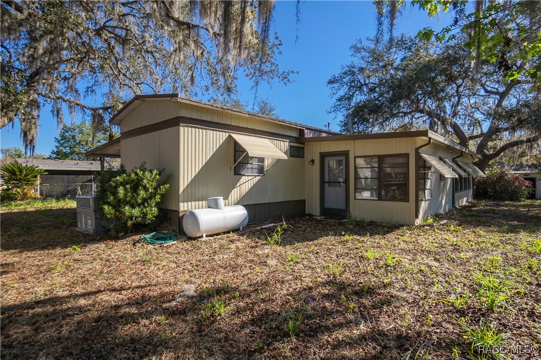 6076 N Speckled Perch Terrace