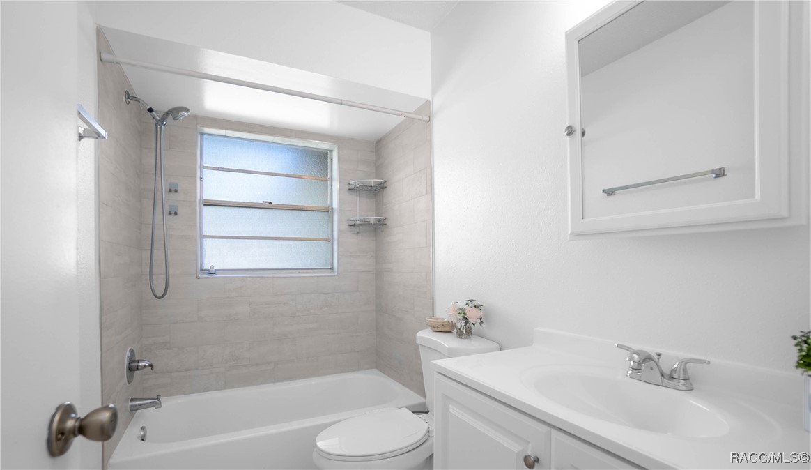 6377 E Wingate Street