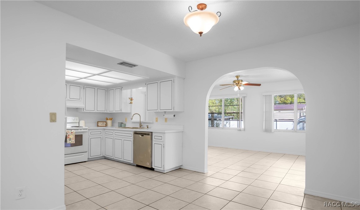 6377 E Wingate Street