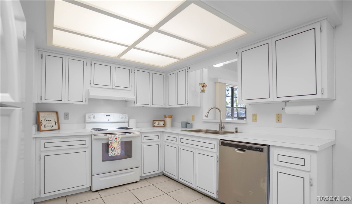 6377 E Wingate Street