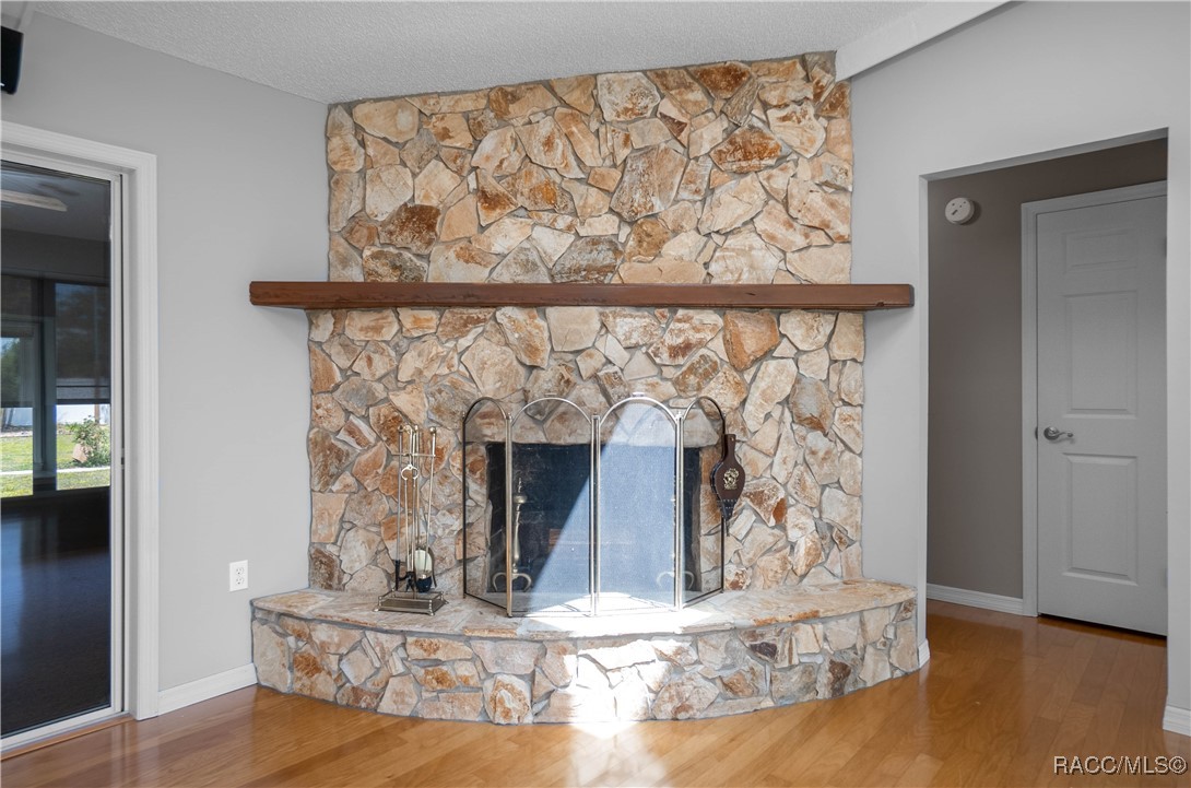 3495 E Foxwood Court