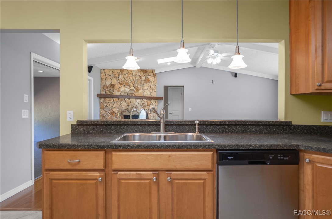 3495 E Foxwood Court