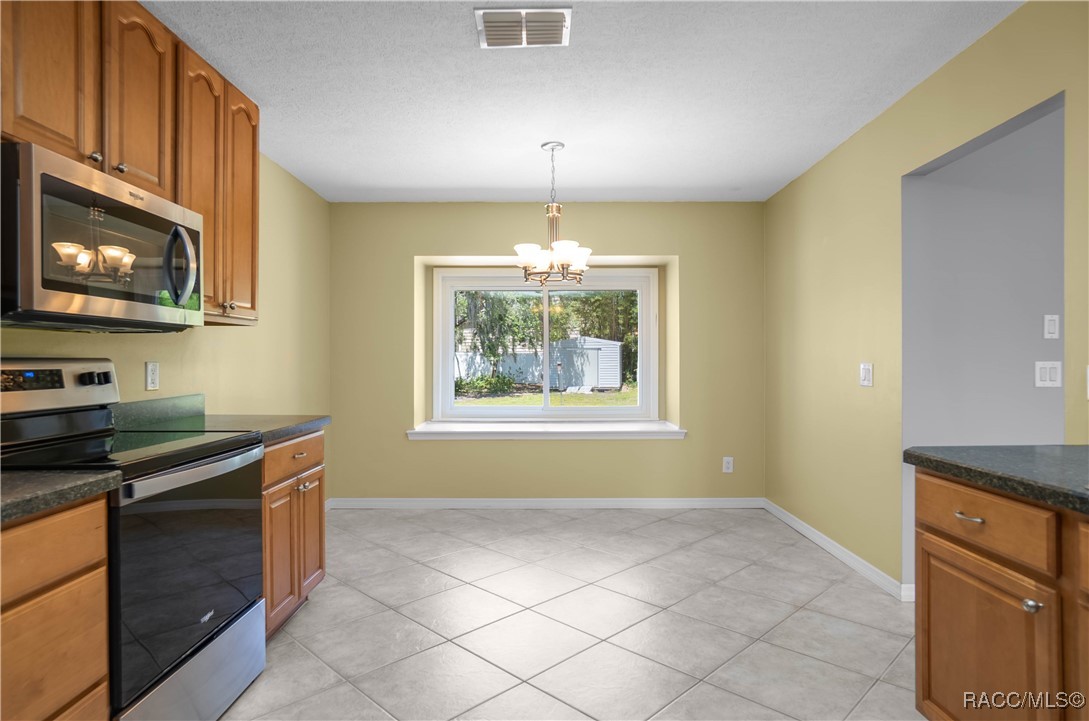 3495 E Foxwood Court