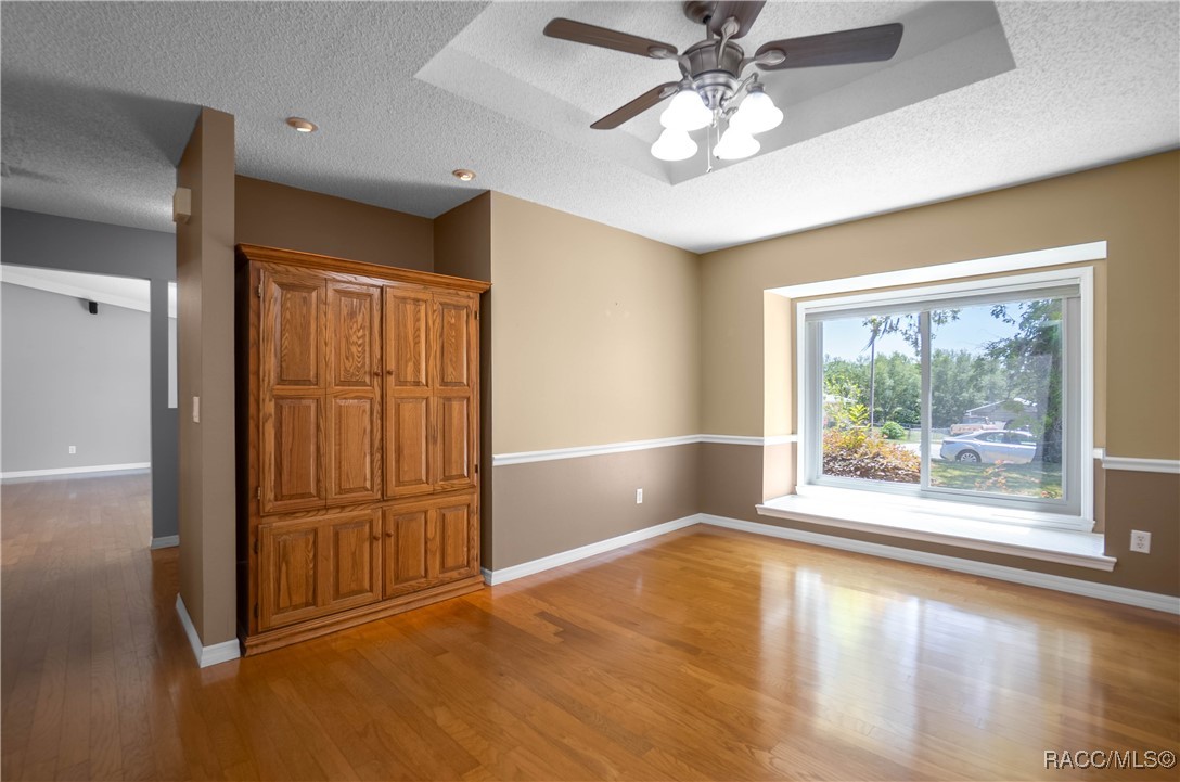 3495 E Foxwood Court