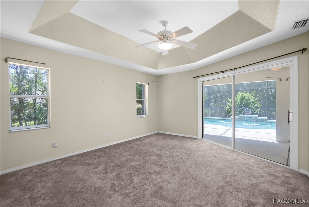 4581 N Rushmore Loop