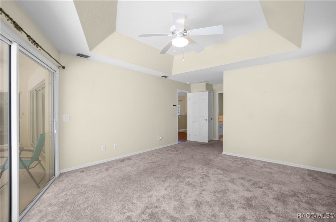 4581 N Rushmore Loop