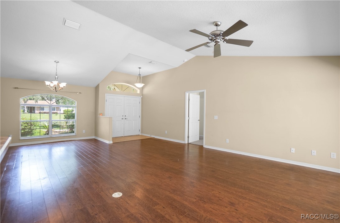 4581 N Rushmore Loop