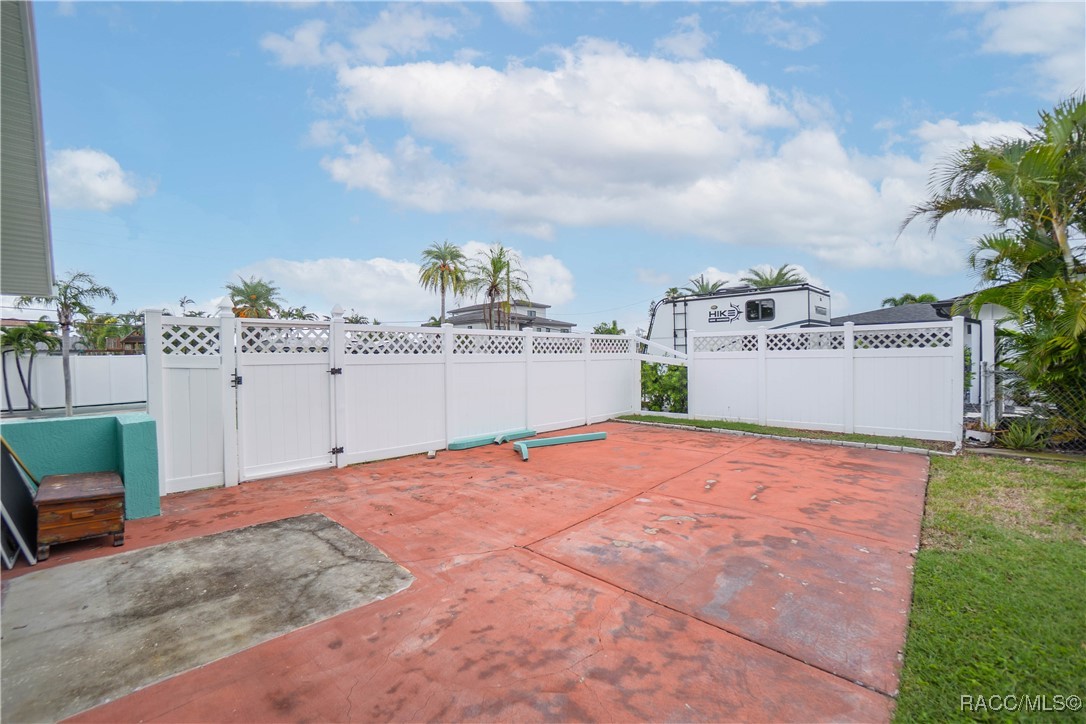 505 Capri Boulevard