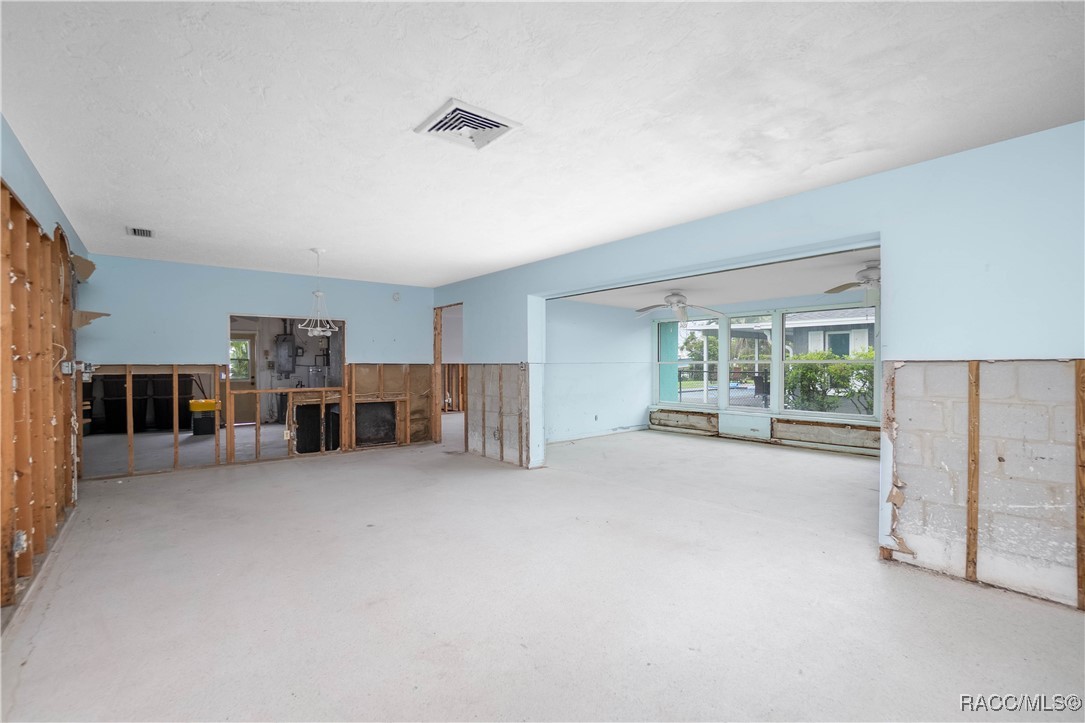 505 Capri Boulevard