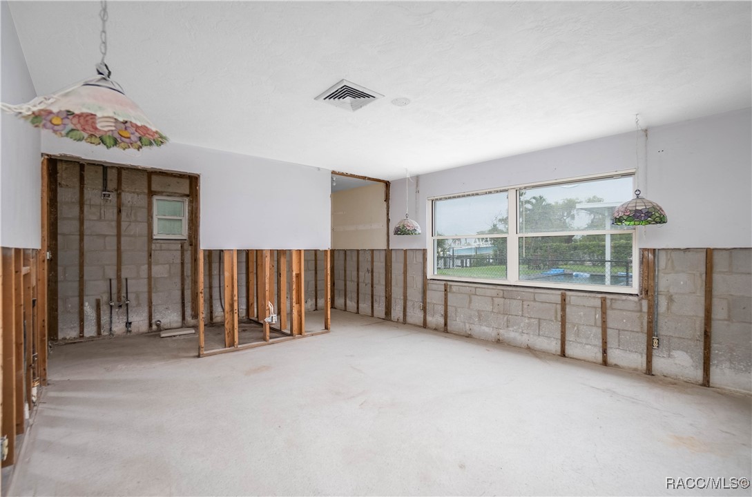 505 Capri Boulevard