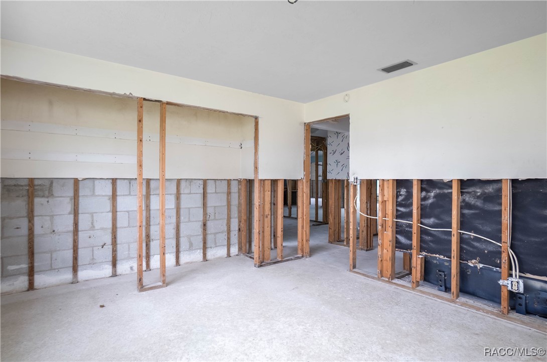505 Capri Boulevard