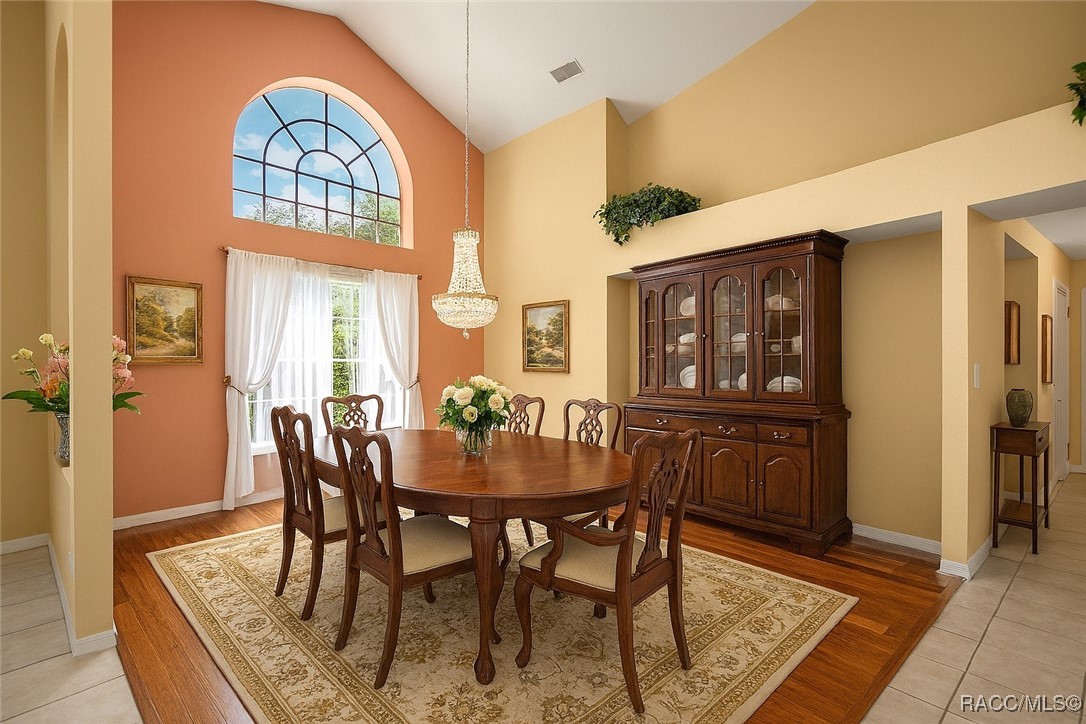 5326 N Red Ribbon Point