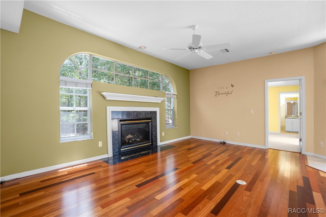 5326 N Red Ribbon Point