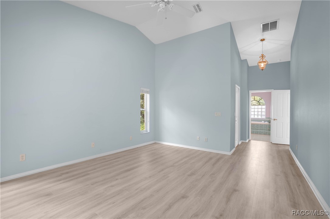 5326 N Red Ribbon Point