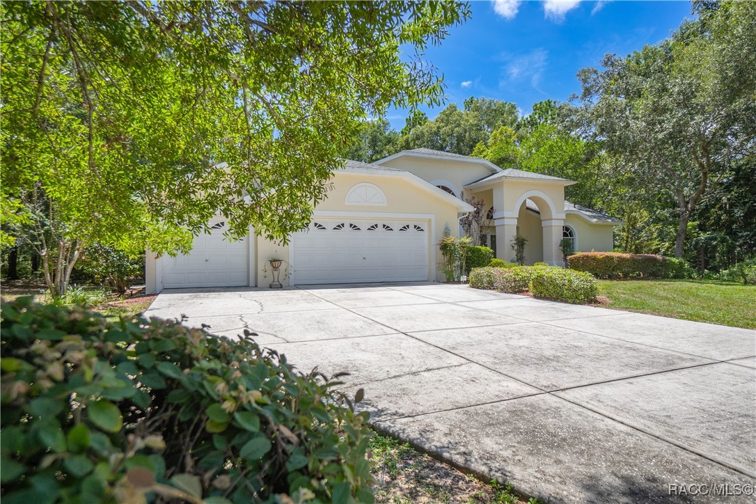 5326 N Red Ribbon Point