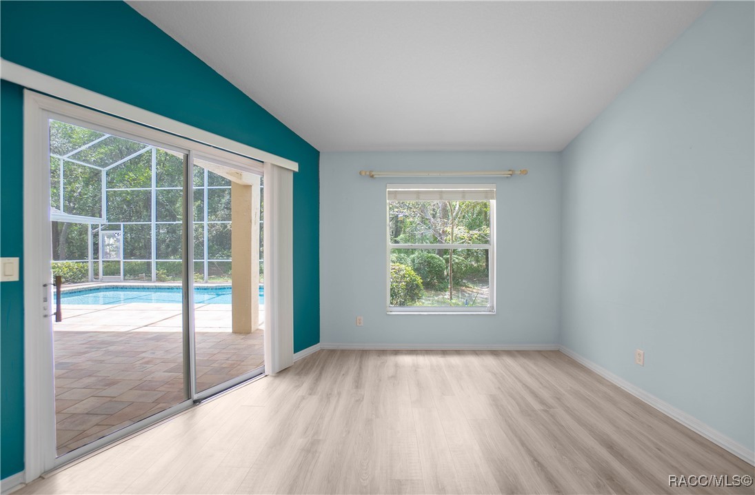 5326 N Red Ribbon Point