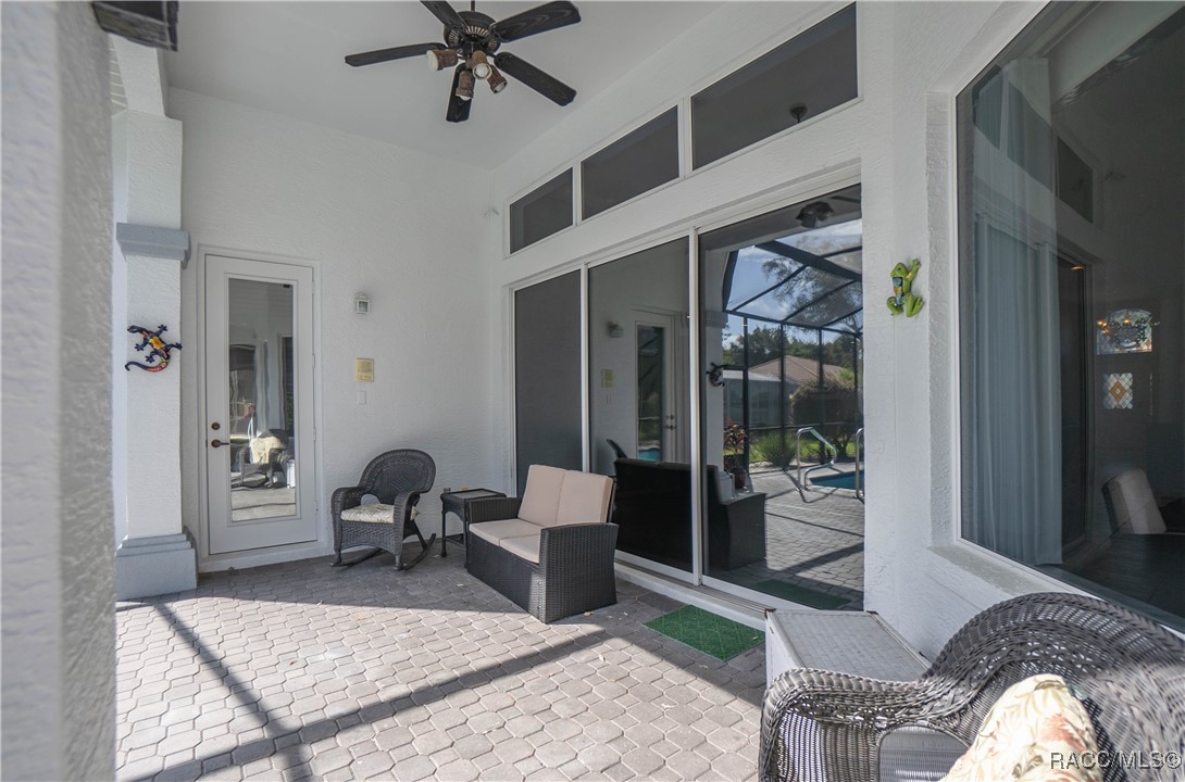 1685 N Bogey Point