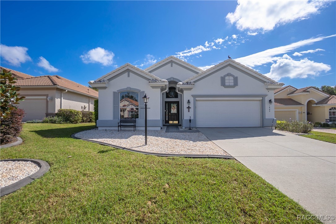 1685 N Bogey Point