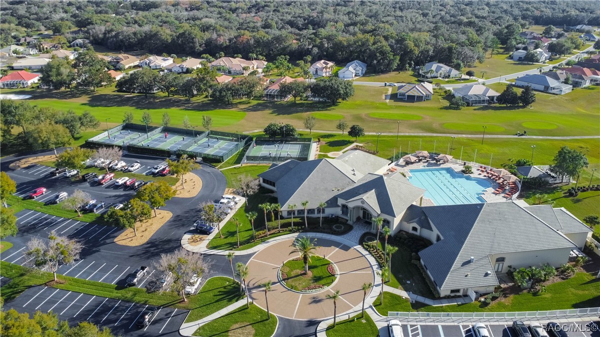 1685 N Bogey Point