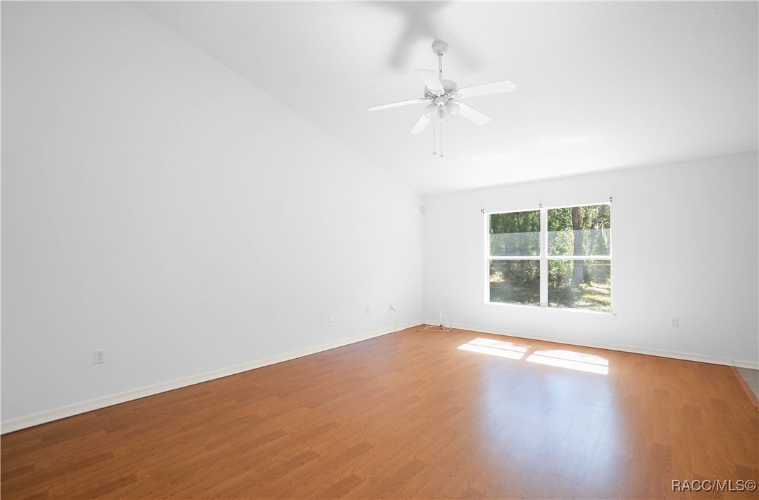 5 Pitcairn Court