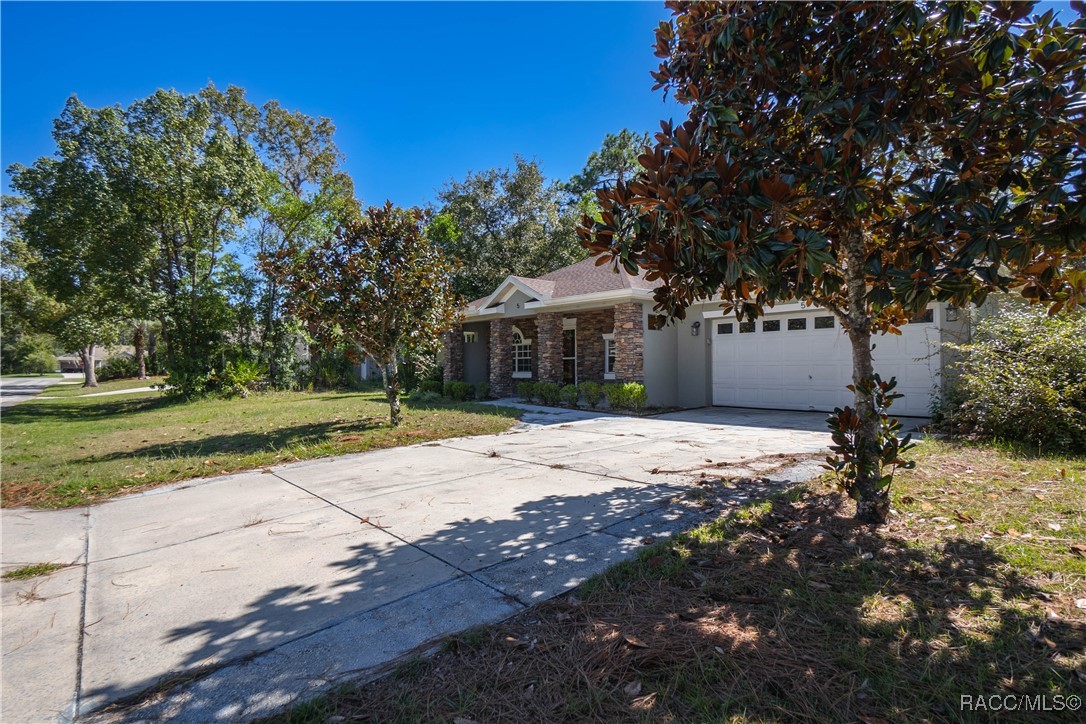 5 Pitcairn Court