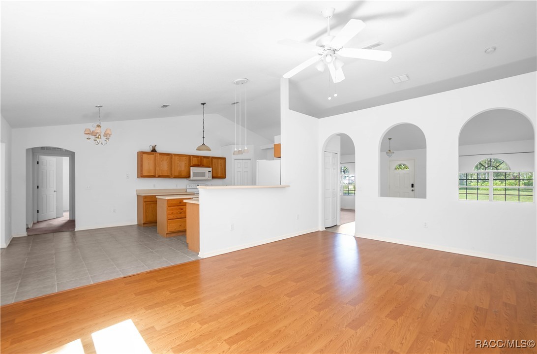 5 Pitcairn Court