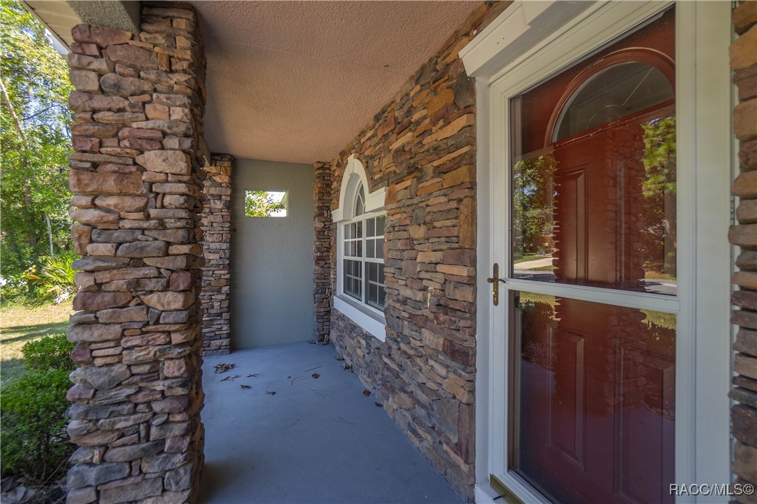 5 Pitcairn Court