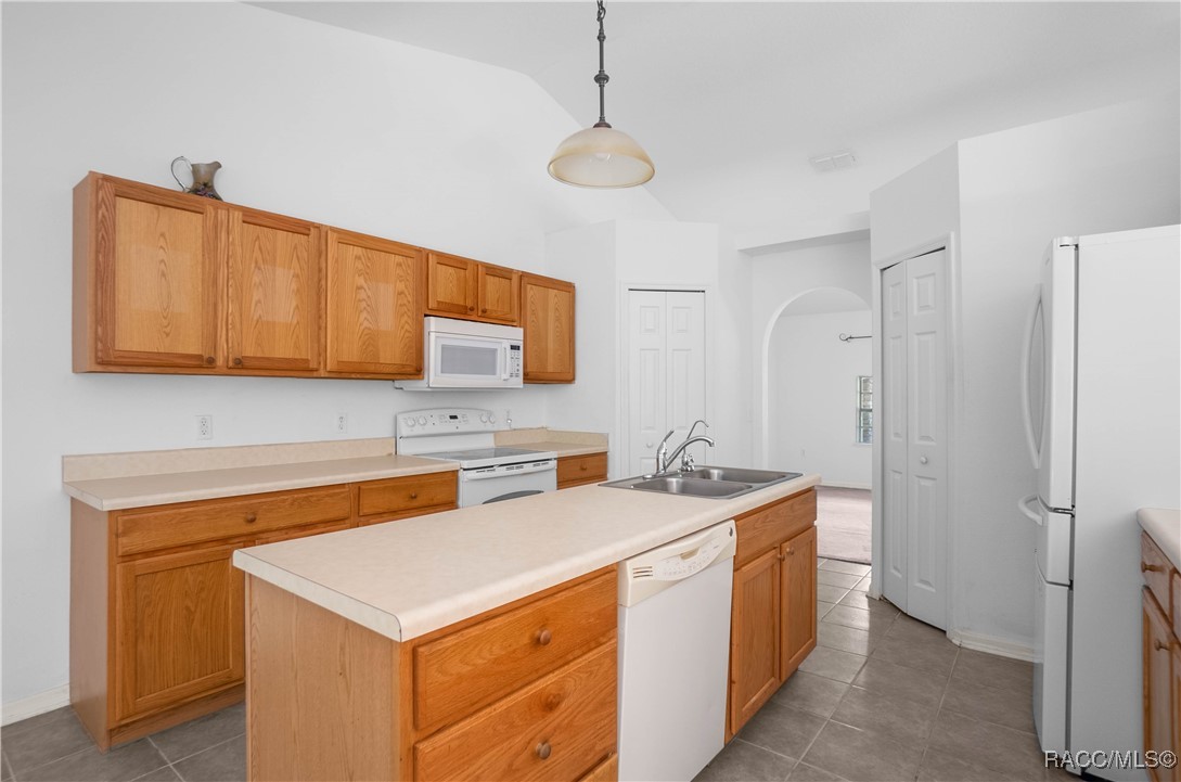 5 Pitcairn Court