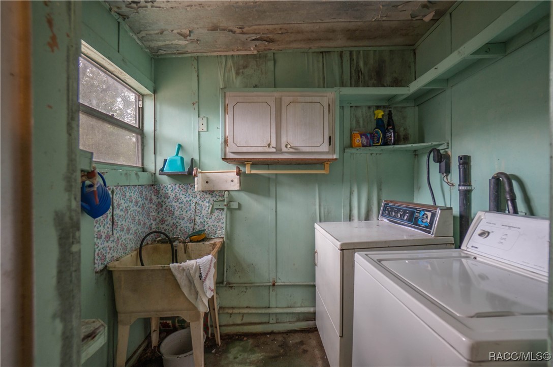 8032 E Bayberry Lane