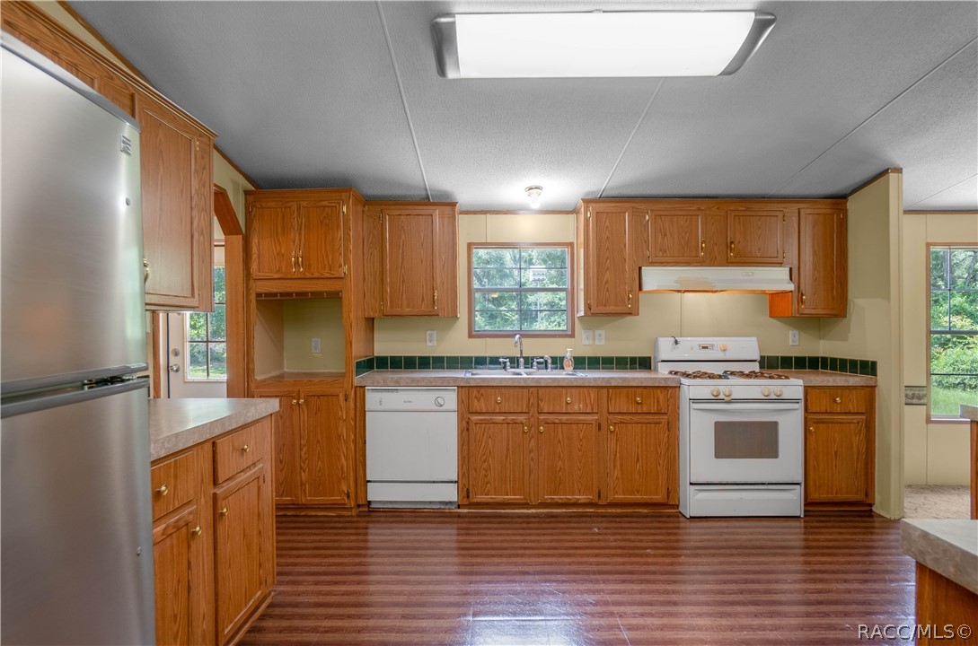2349 NE 46th Circle