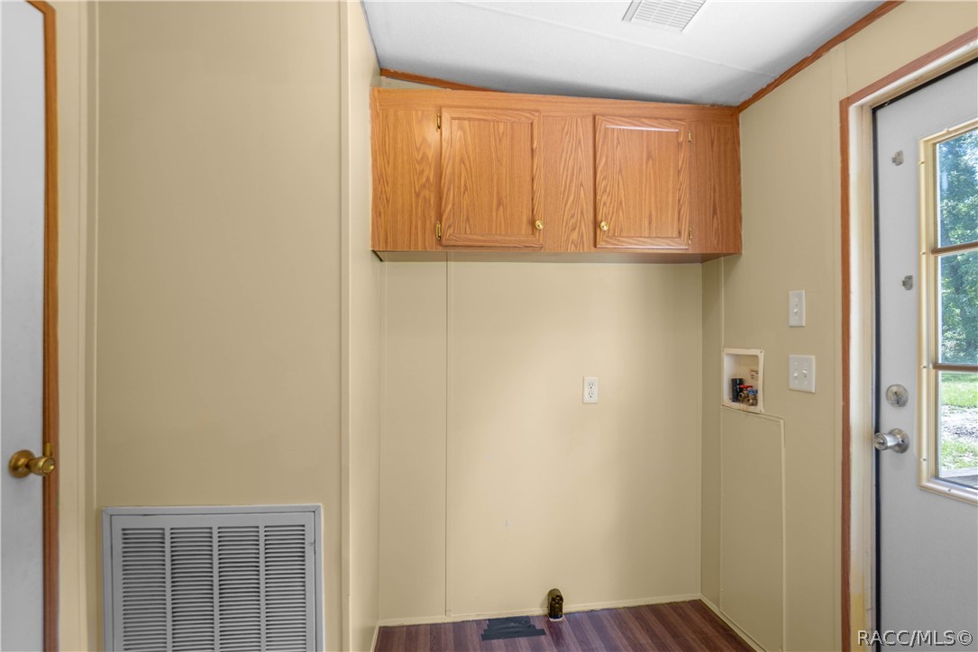 2349 NE 46th Circle