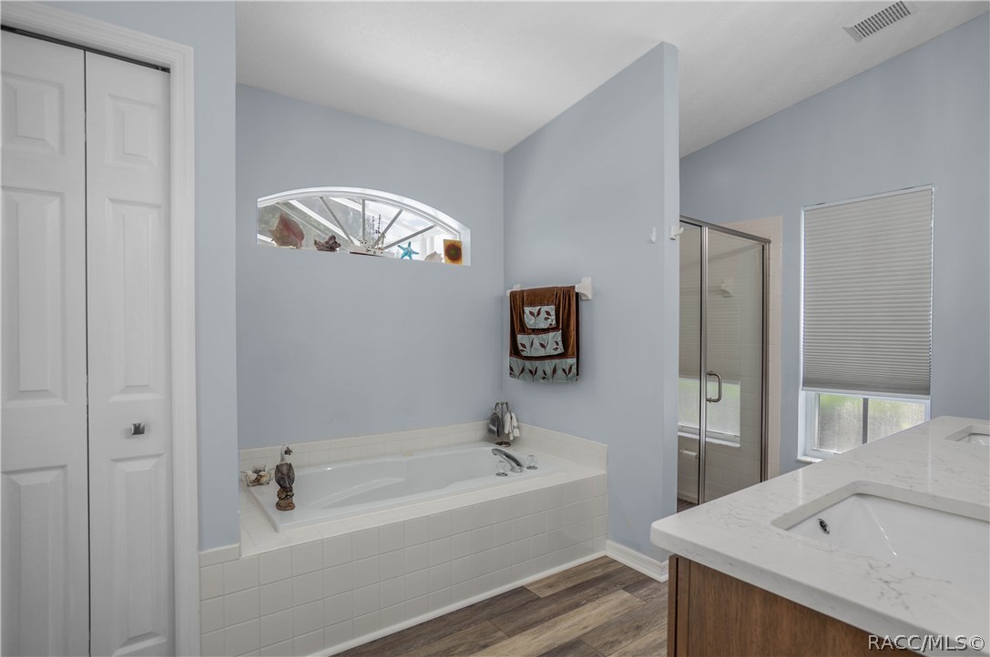 3048 E Balmoral Court