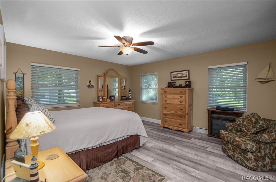 3711 E Turquoise Drive