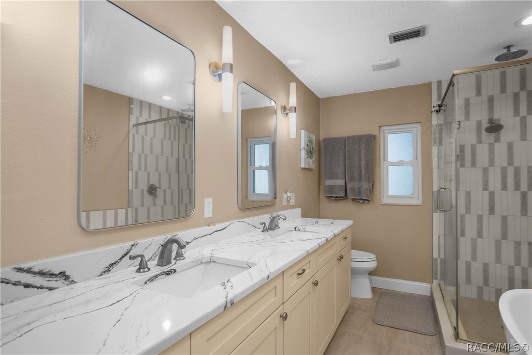 3711 E Turquoise Drive