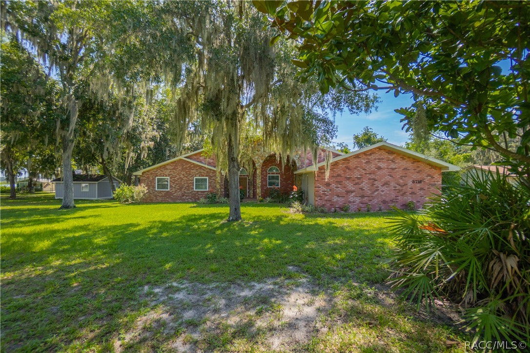 3711 E Turquoise Drive