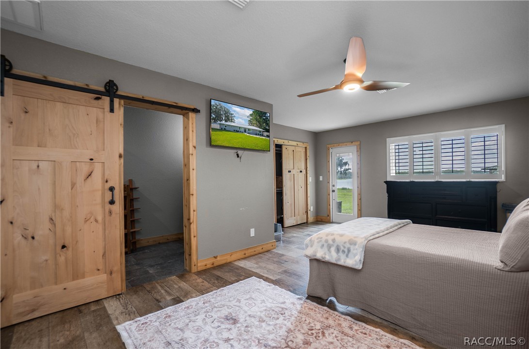 221 S Hunting Lodge Drive