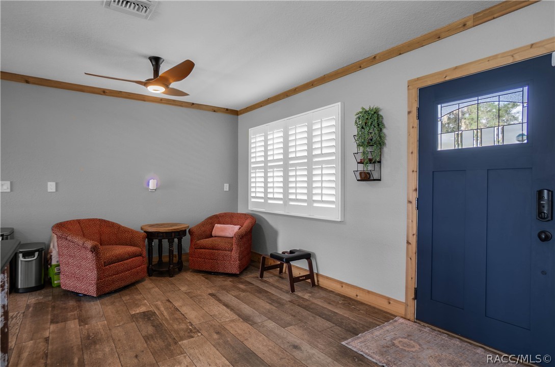 221 S Hunting Lodge Drive